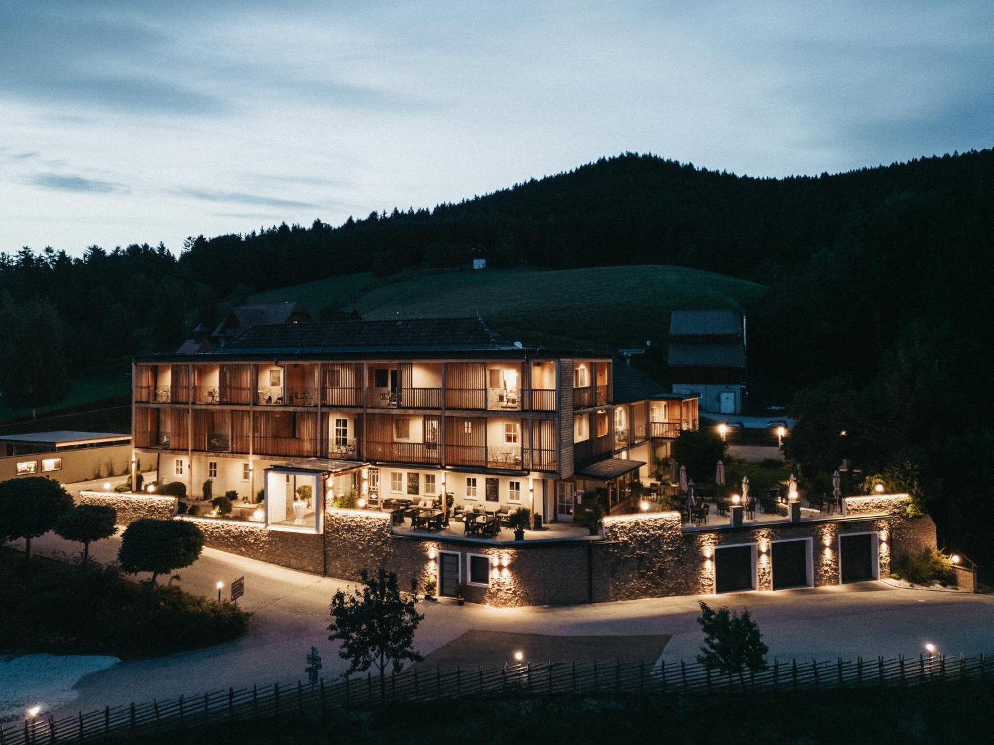 Hotel Muhr Pöllauberg Exterior foto